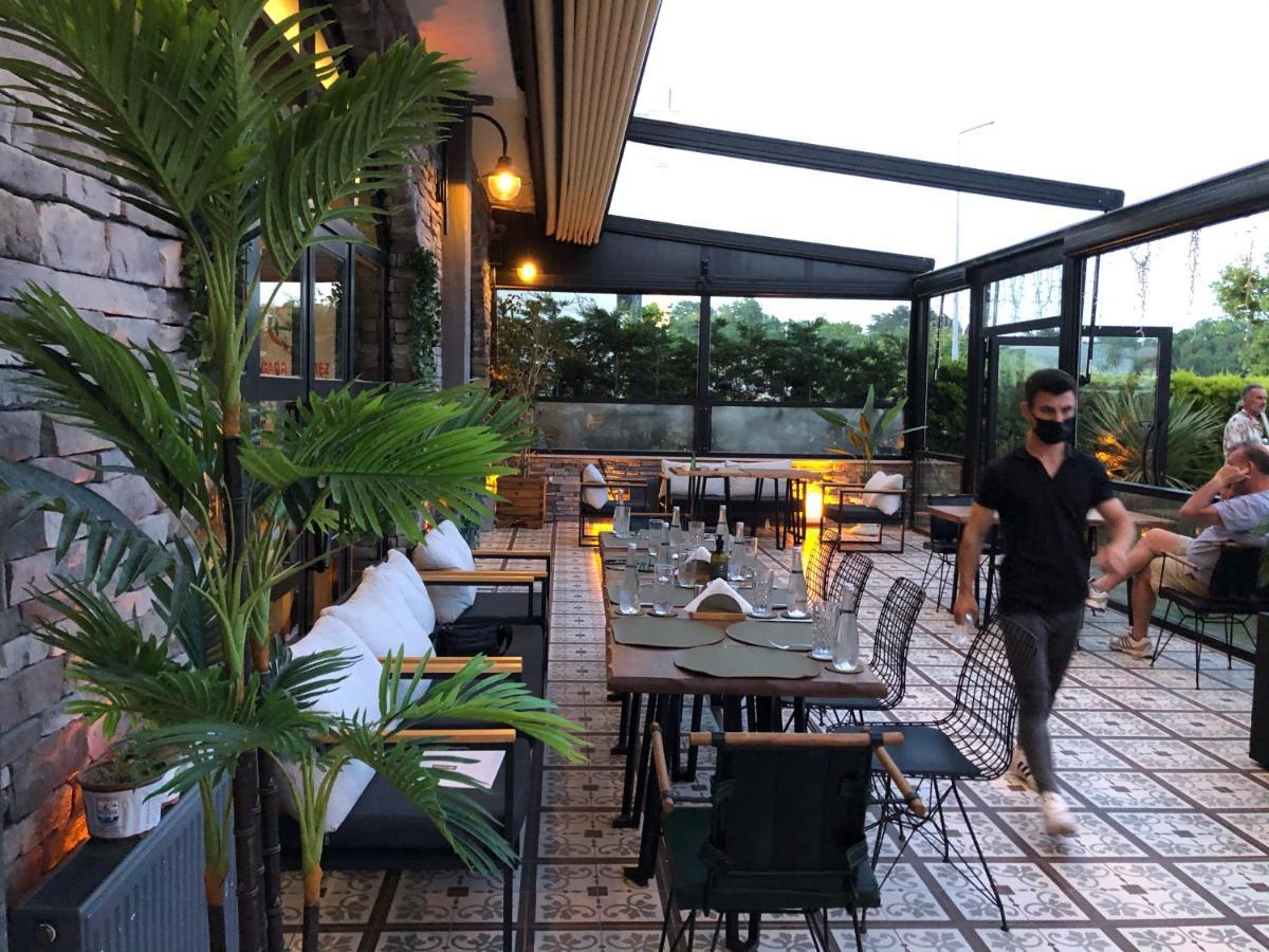 8 Rooms Hotel Gelibolu Bagian luar foto