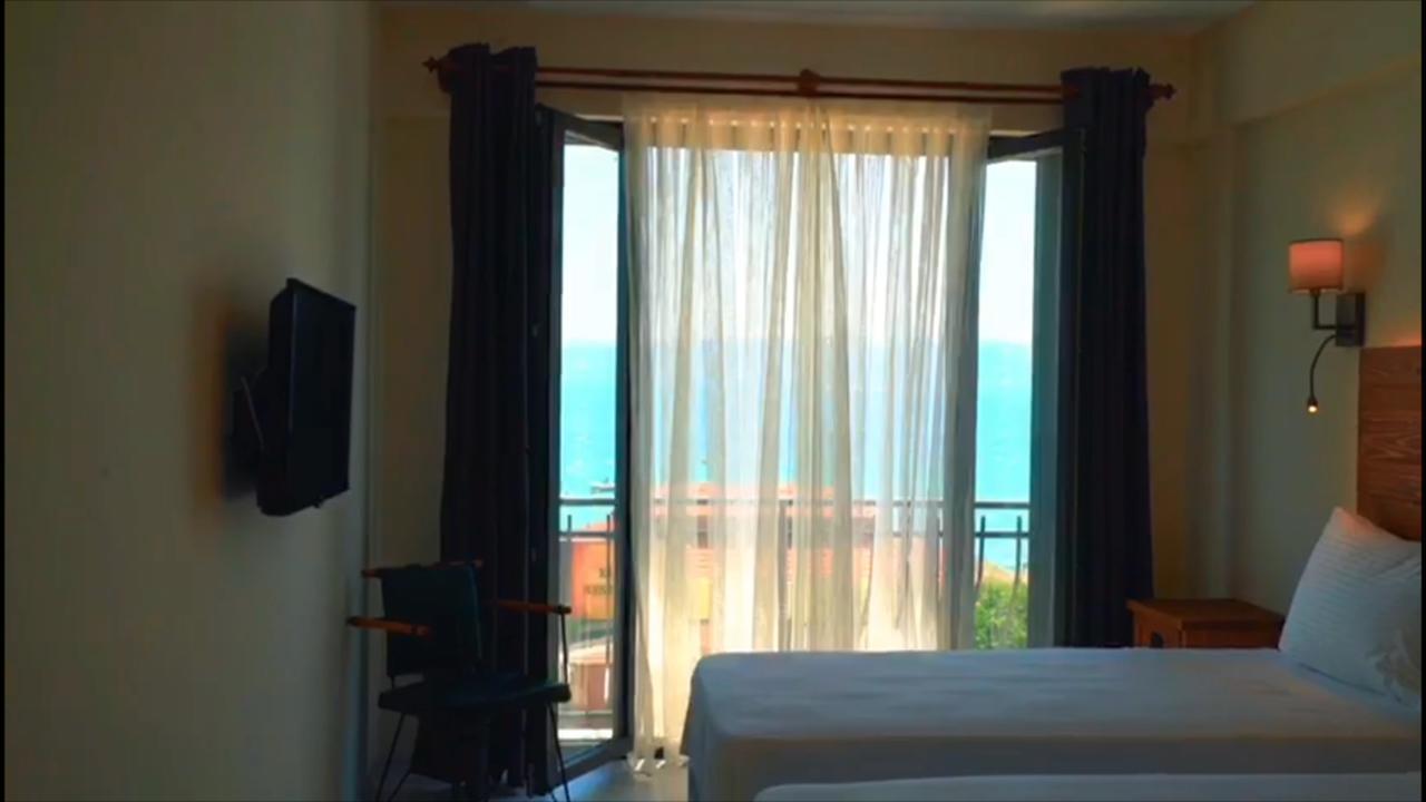 8 Rooms Hotel Gelibolu Bagian luar foto