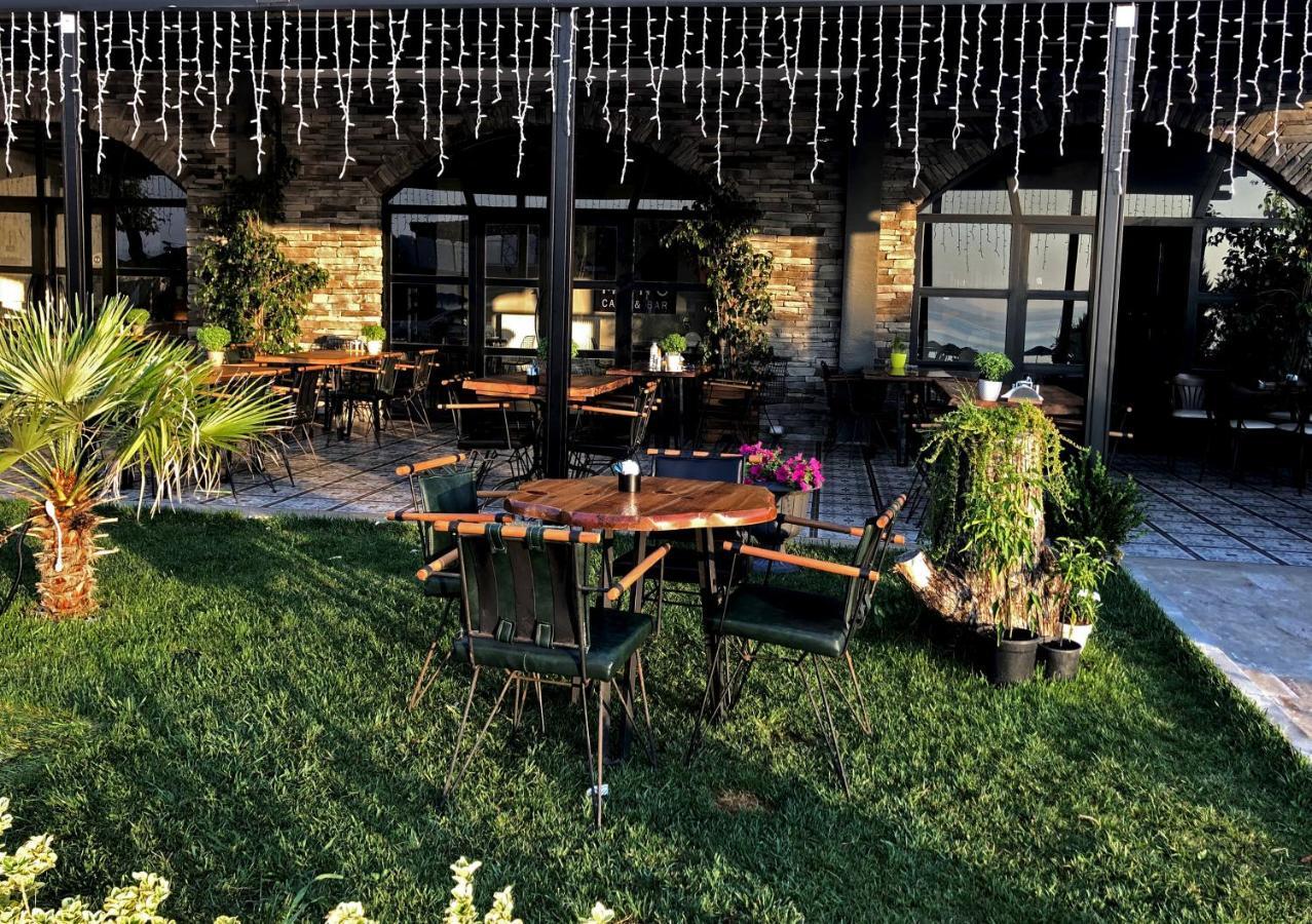8 Rooms Hotel Gelibolu Bagian luar foto