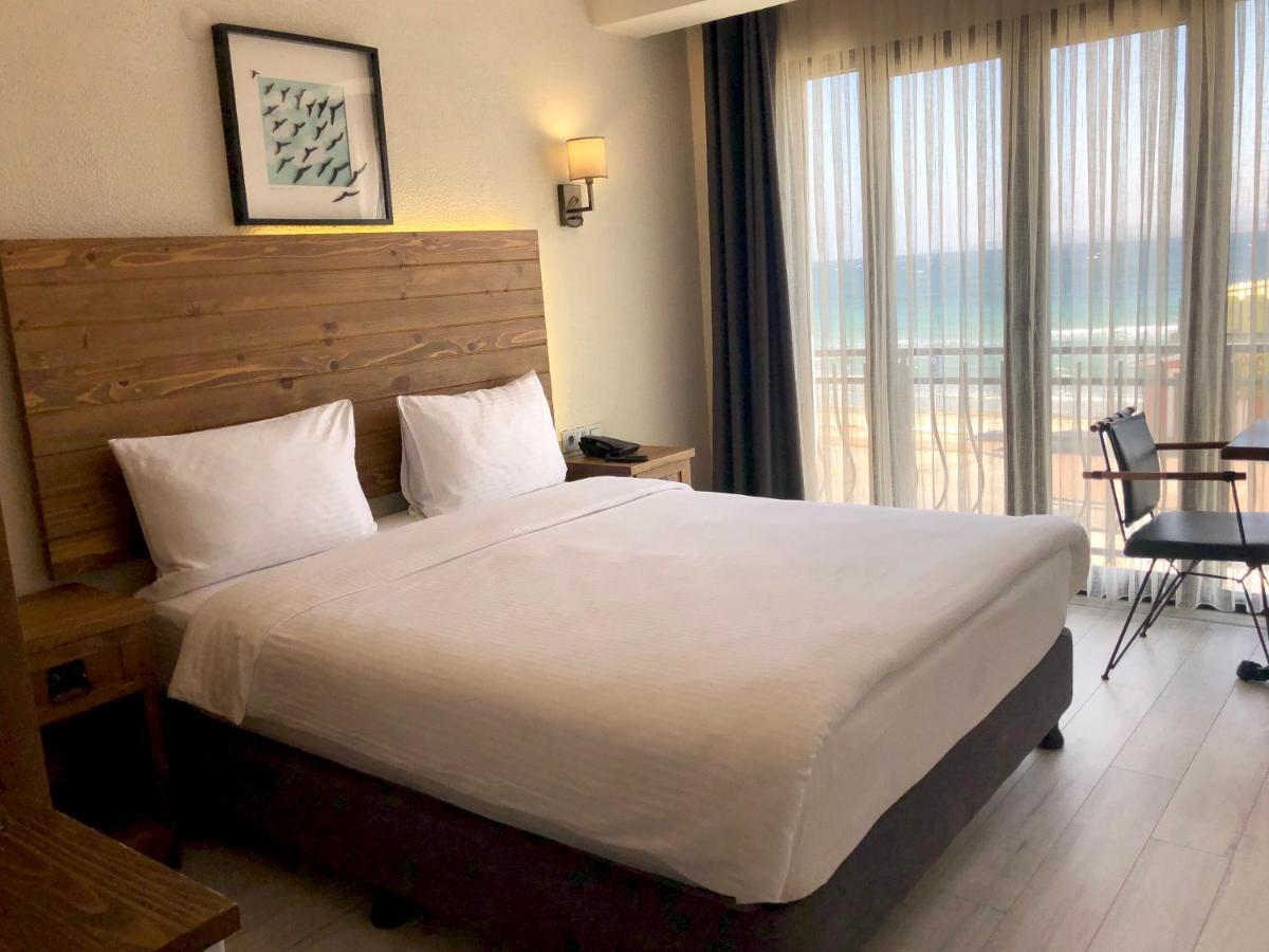 8 Rooms Hotel Gelibolu Bagian luar foto